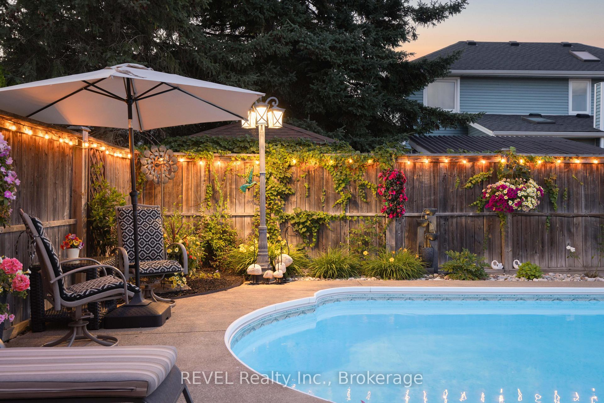 Photo 43 of 13 Chessington Street, St. Catharines, Grapeview — HOMEH