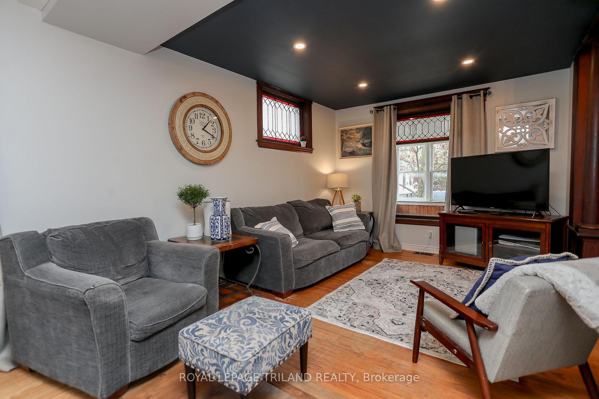 Photo 10 of 16 Maple Street, St. Thomas — HOMEH