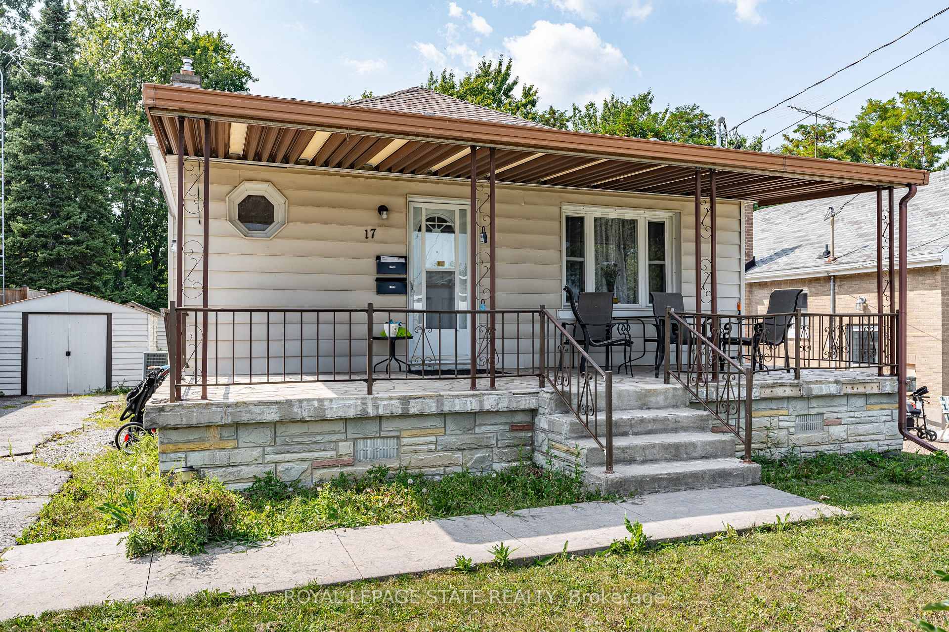 Photo 5 of 17 Prestwick Avenue, St. Catharines, Oakdale — HOMEH