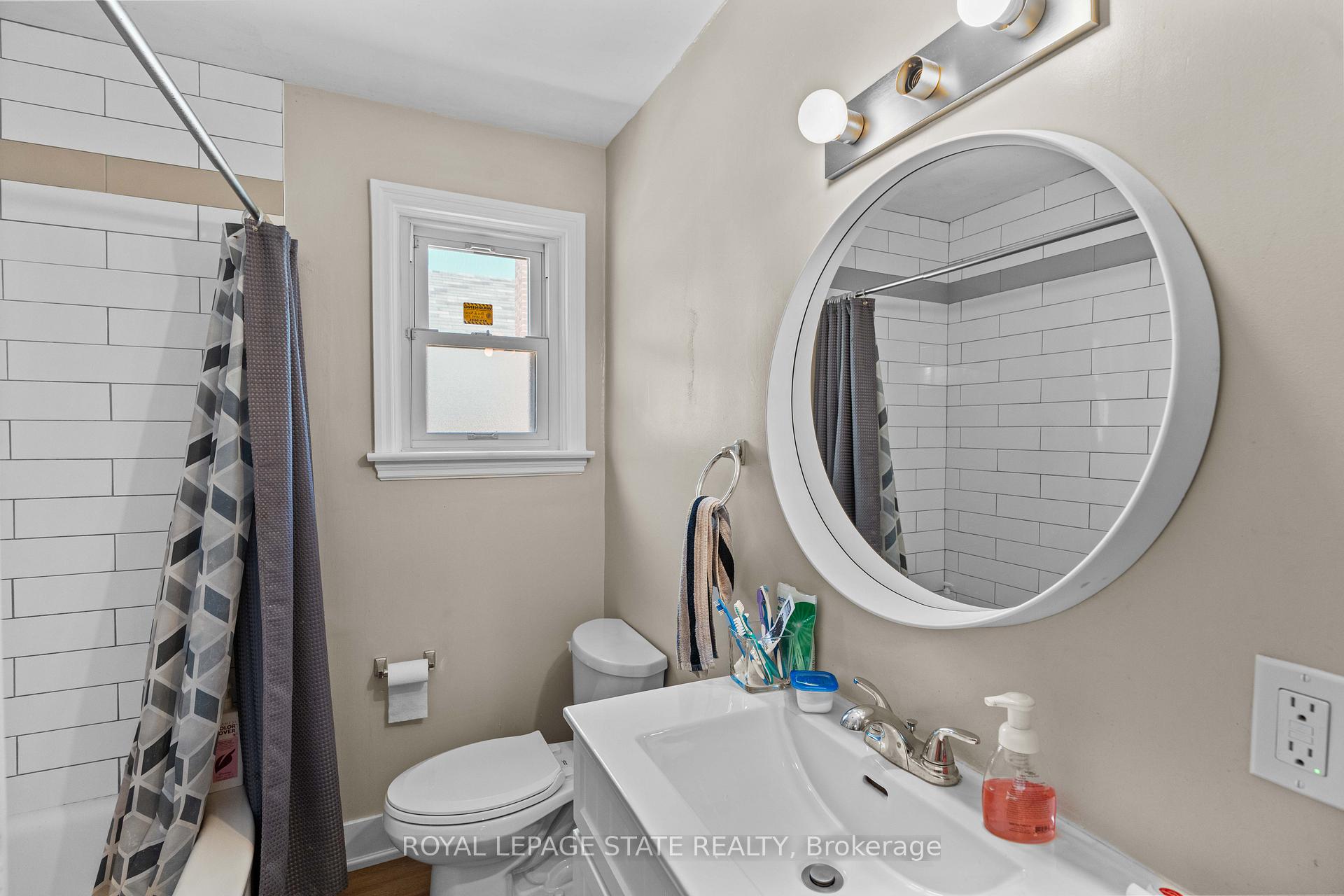 Photo 24 of 17 Prestwick Avenue, St. Catharines, Oakdale — HOMEH