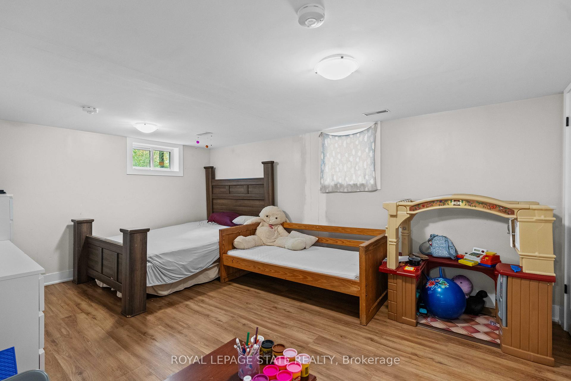 Photo 33 of 17 Prestwick Avenue, St. Catharines, Oakdale — HOMEH