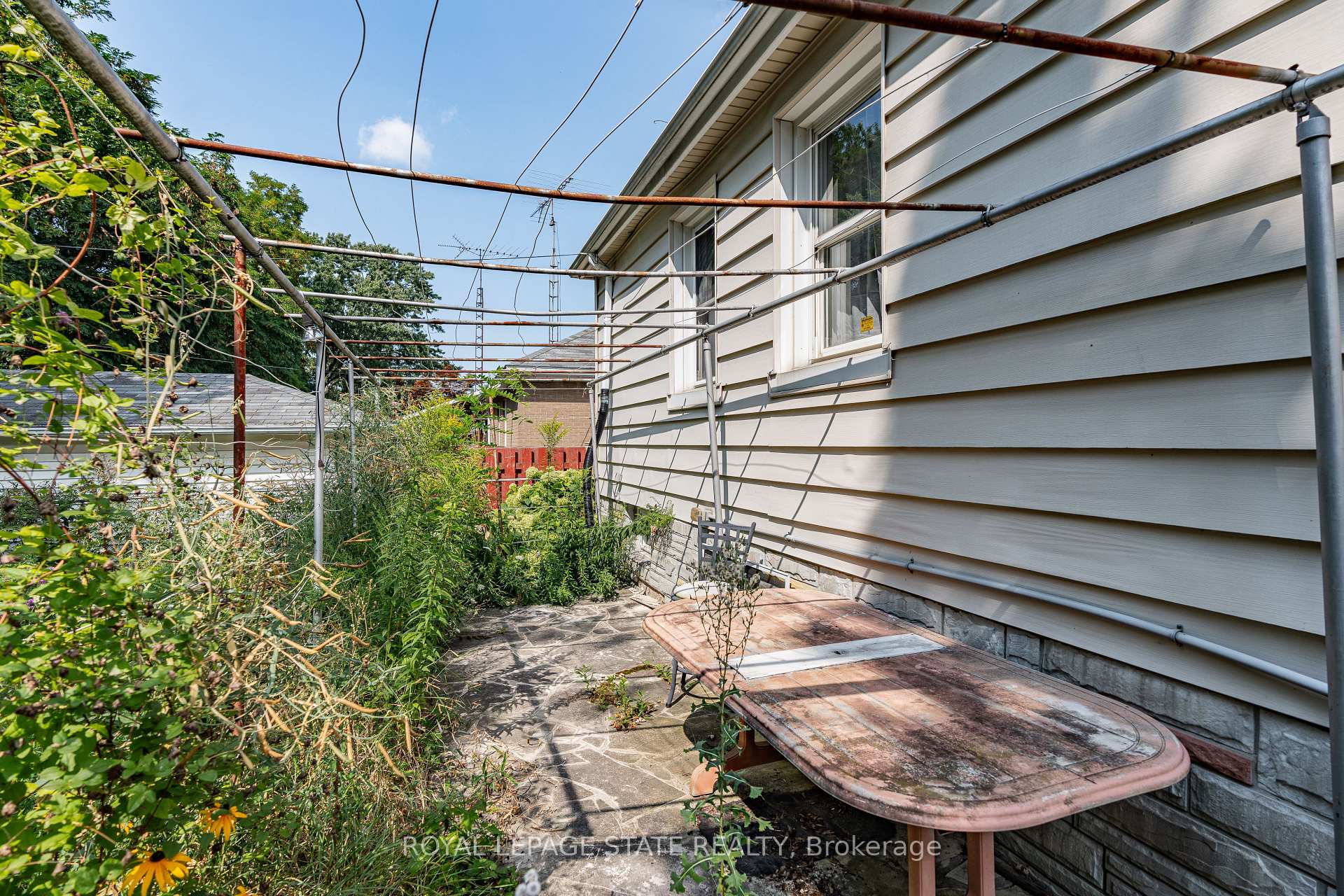 Photo 47 of 17 Prestwick Avenue, St. Catharines, Oakdale — HOMEH