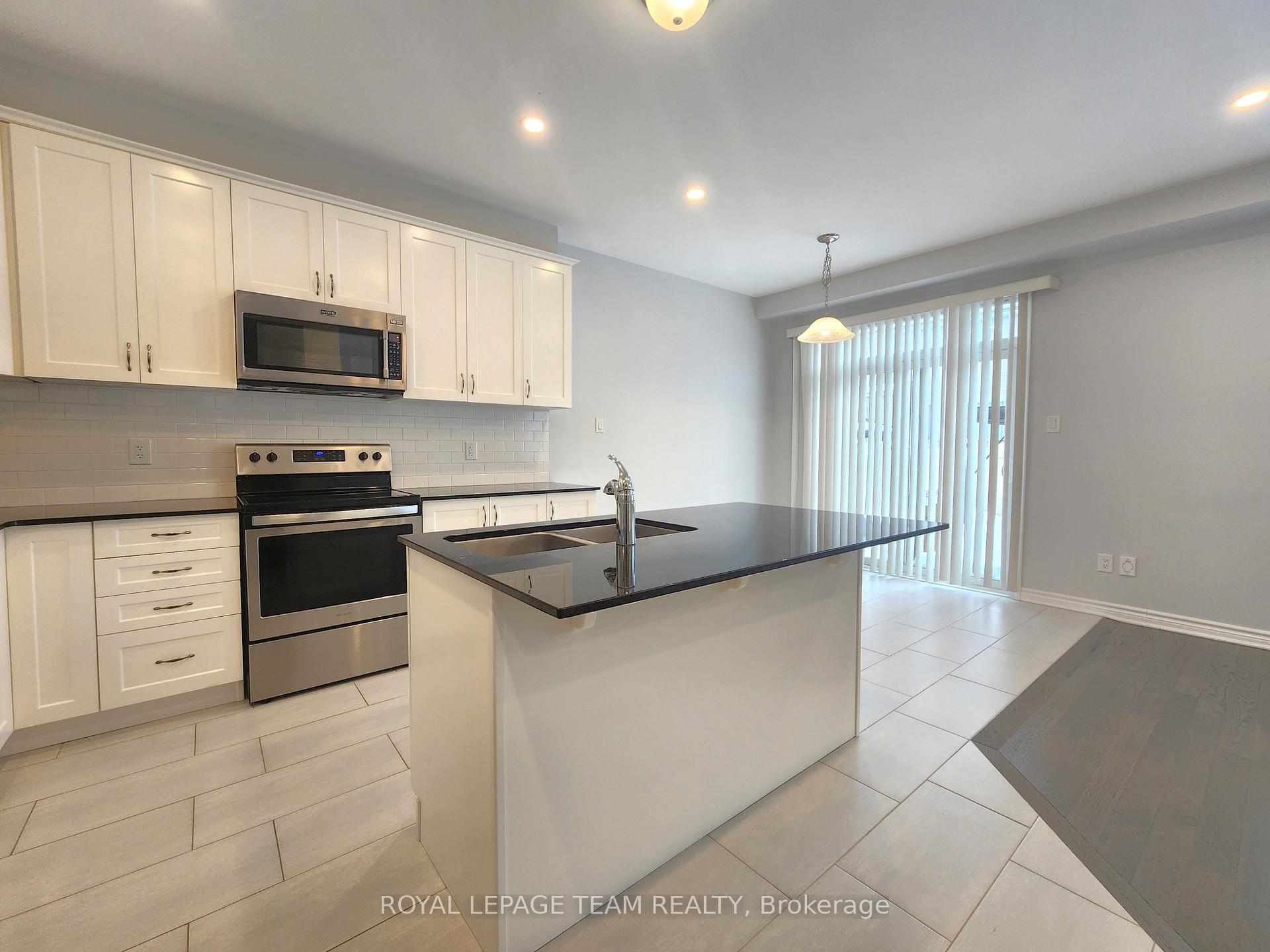 Photo 5 of 885 Stallion Crescent, Ottawa, Stittsville (South) — HOMEH