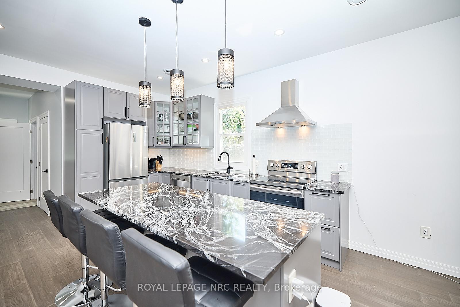 Photo 1 of 2 Fairburn Avenue, St. Catharines, Burleigh Hill — HOMEH