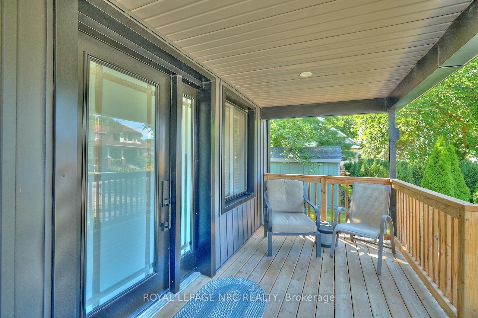 Photo 5 of 2 Fairburn Avenue, St. Catharines, Burleigh Hill — HOMEH