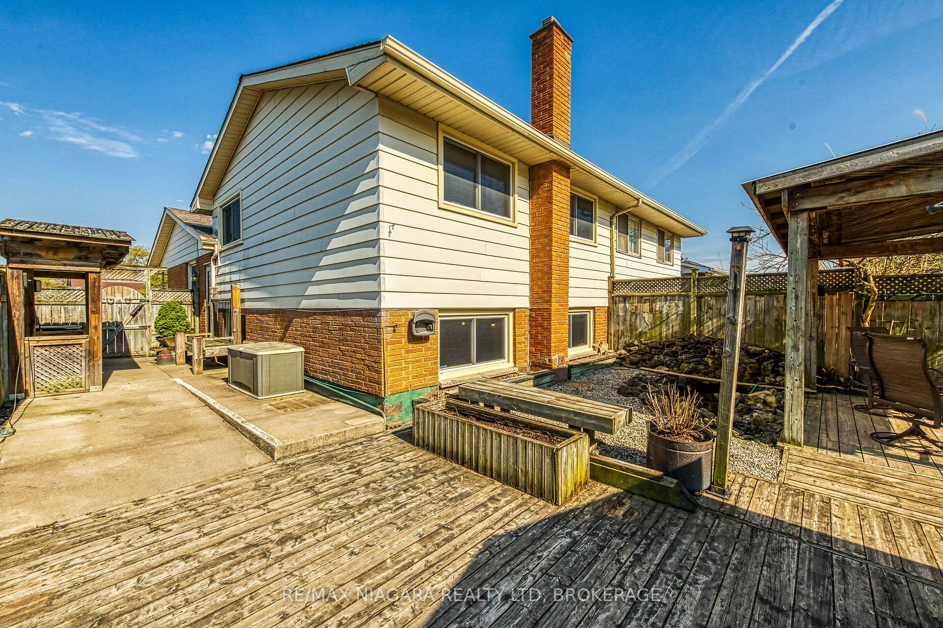 Photo 46 of 70 Loraine Drive, St. Catharines, Oakdale — HOMEH