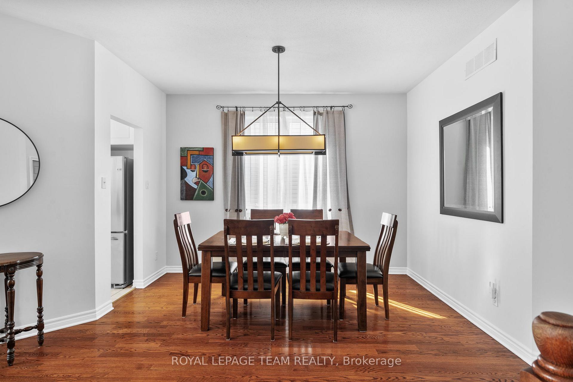 Photo 9 of 29 Shining Star Circle, Ottawa, Stittsville (South) — HOMEH