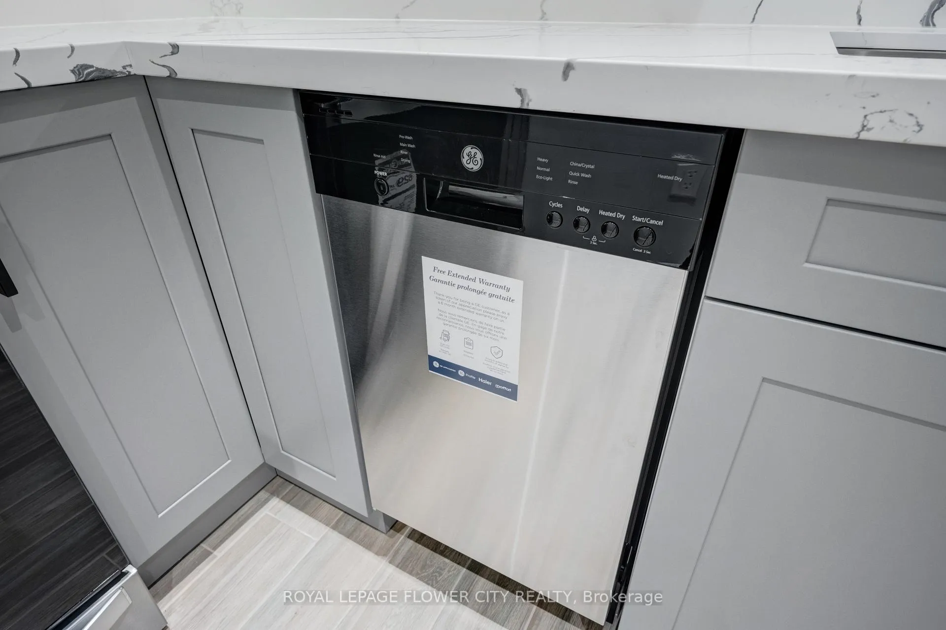 Photo 8 of Unit Bsmt, 57 letty Avenue, Brampton, Fletcher's West — HOMEH