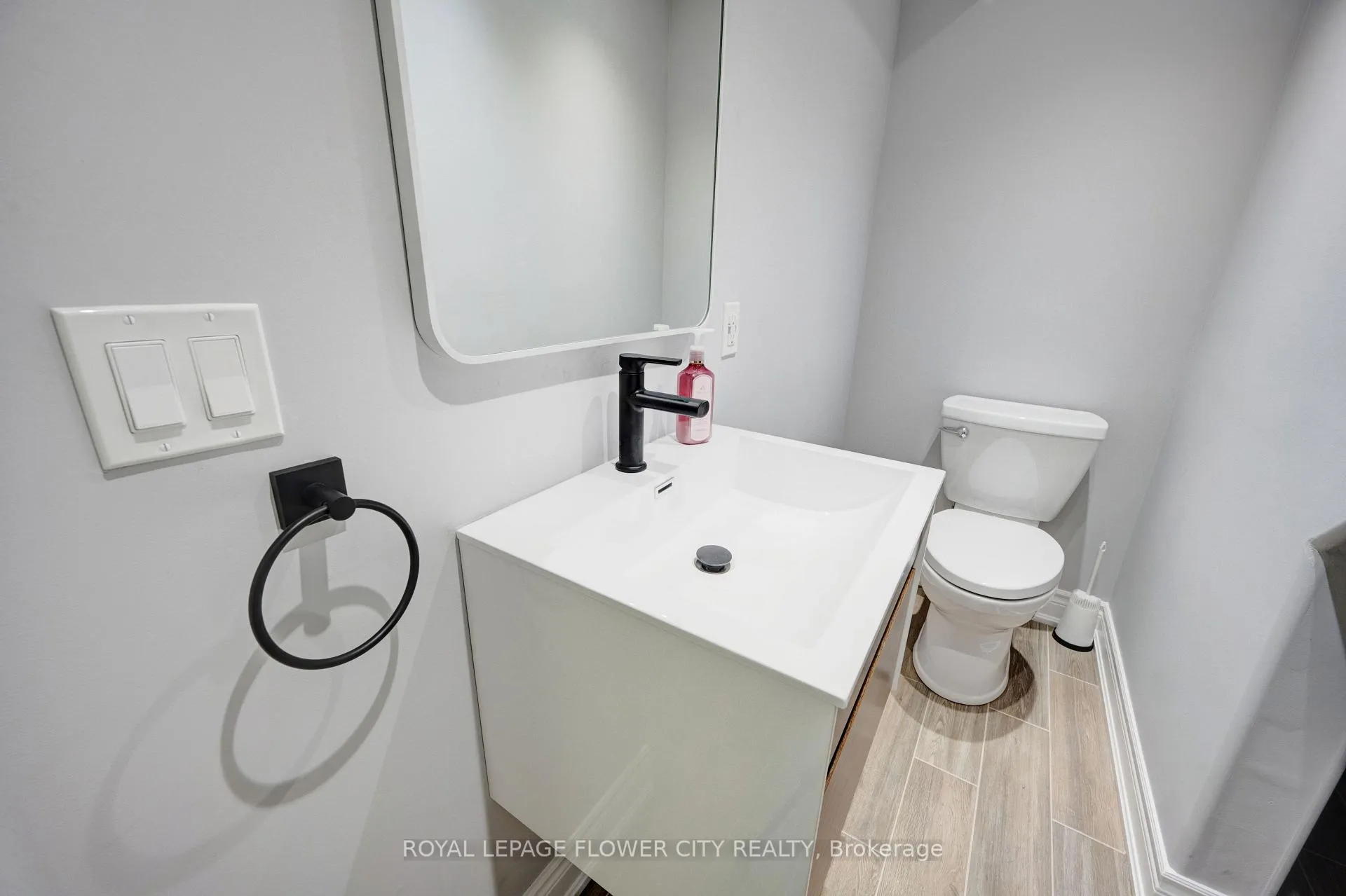 Photo 18 of Unit Bsmt, 57 letty Avenue, Brampton, Fletcher's West — HOMEH