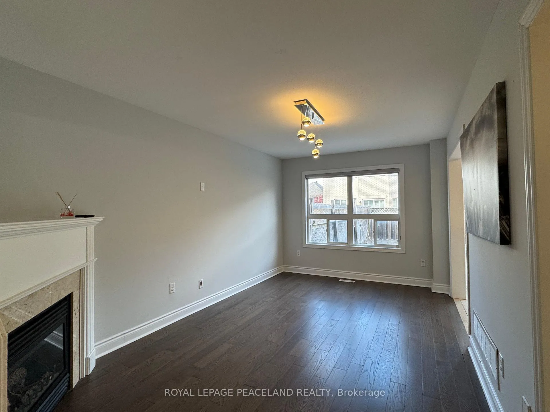 Photo 3 of 145 Argento Crescent, Vaughan, Vellore Village — HOMEH