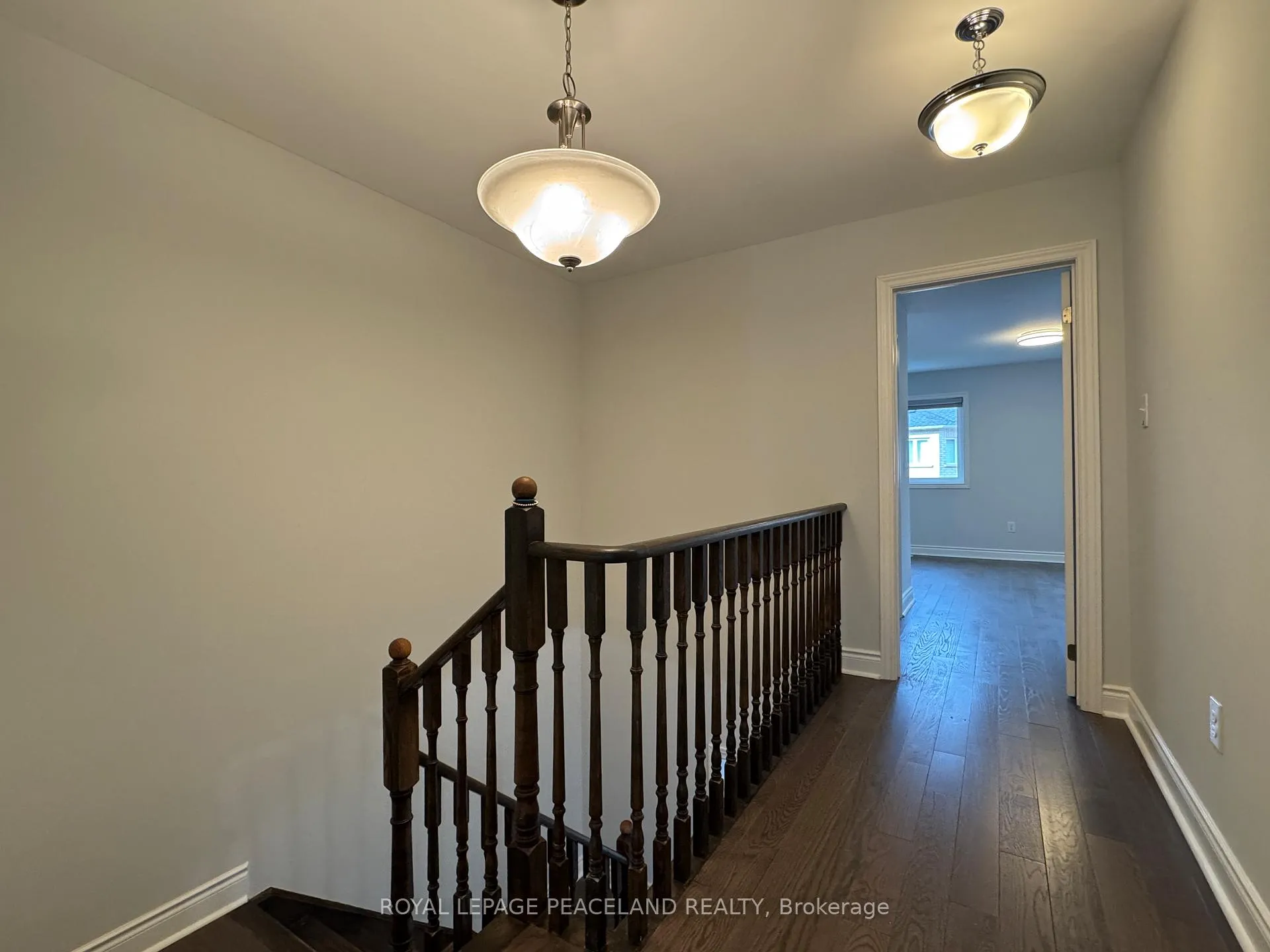 Photo 5 of 145 Argento Crescent, Vaughan, Vellore Village — HOMEH
