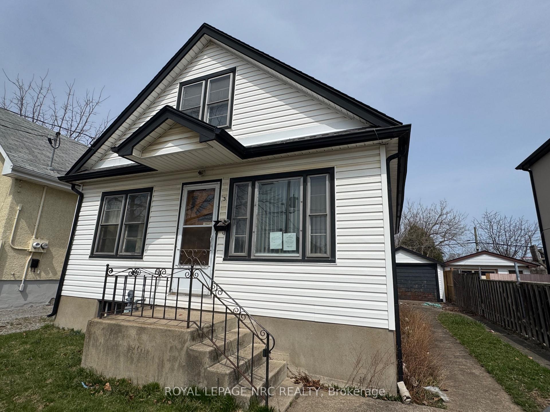 Photo 1 of 3 Eastbourne Avenue, St. Catharines, Facer — HOMEH