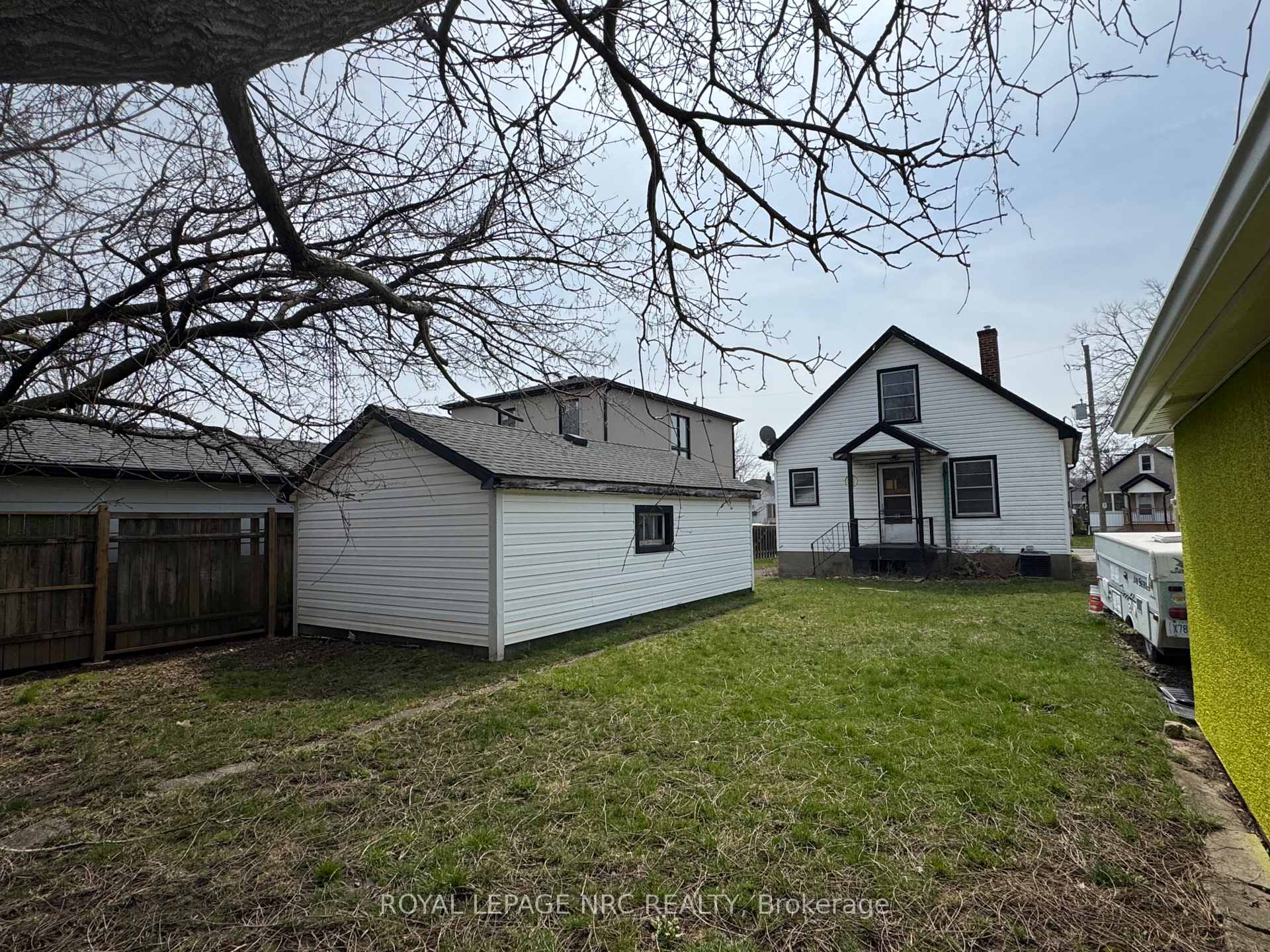 Photo 20 of 3 Eastbourne Avenue, St. Catharines, Facer — HOMEH