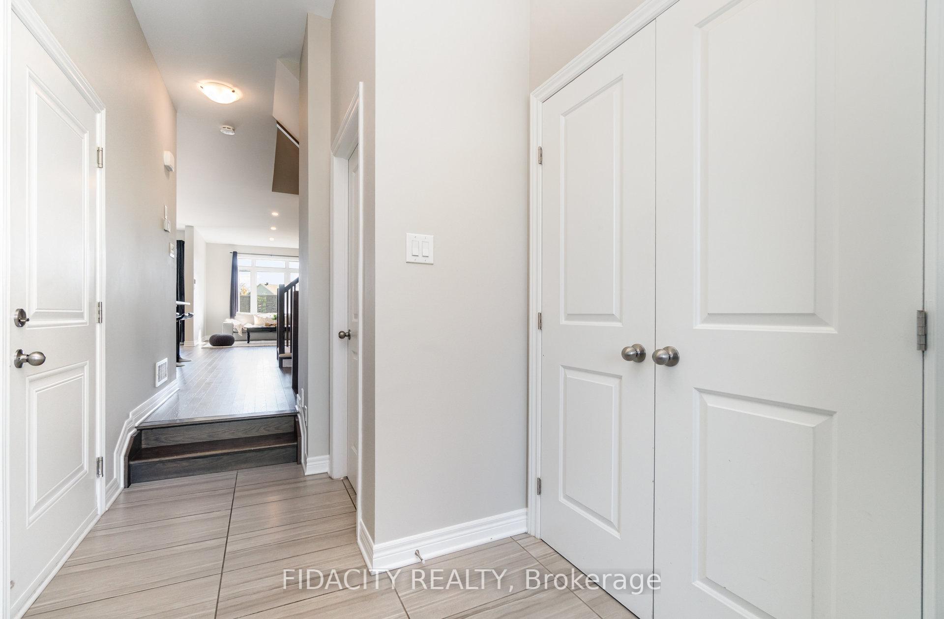 Photo 4 of 508 Bulat Court, Ottawa, Stittsville (North) — HOMEH