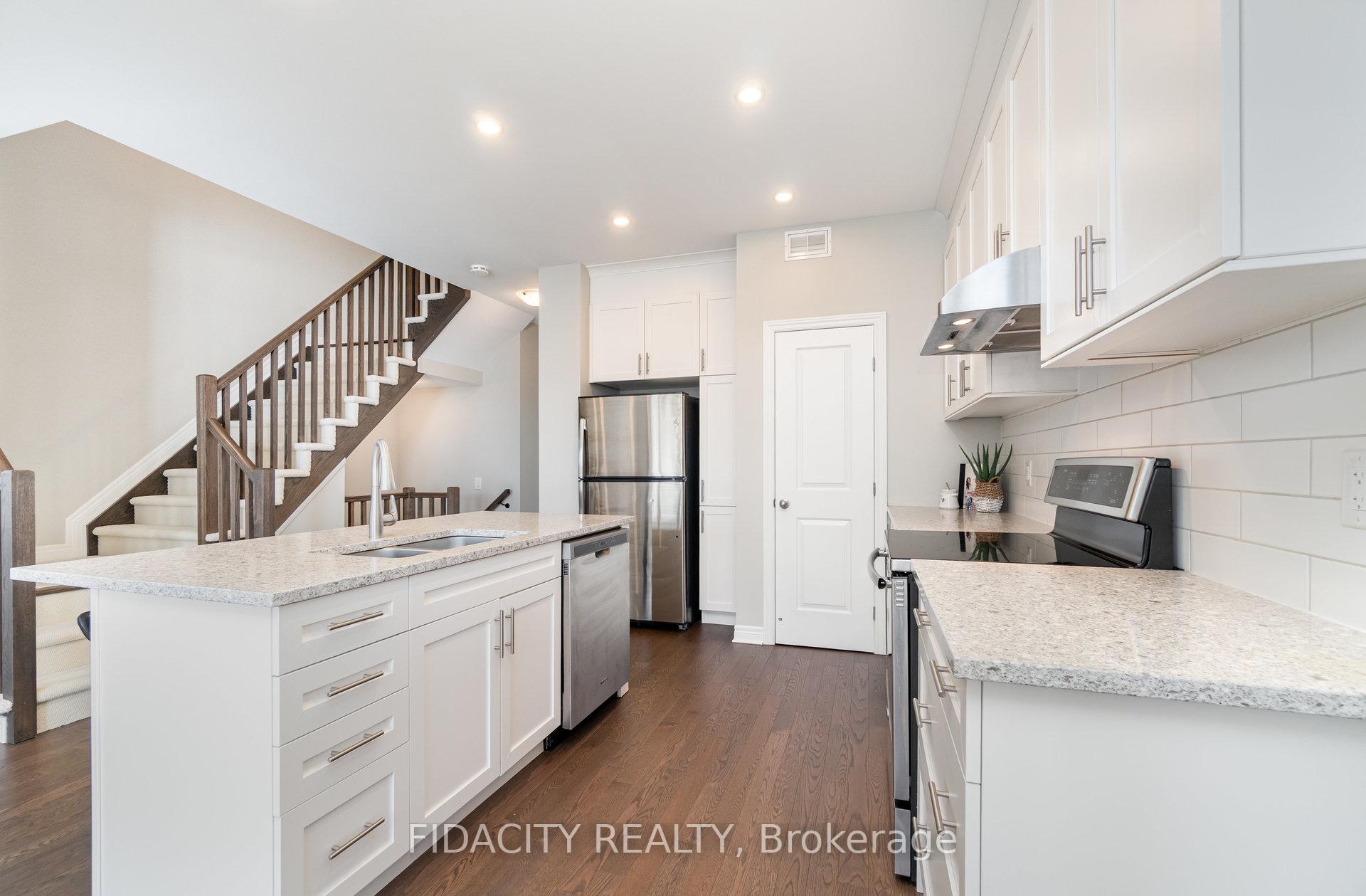 Photo 13 of 508 Bulat Court, Ottawa, Stittsville (North) — HOMEH