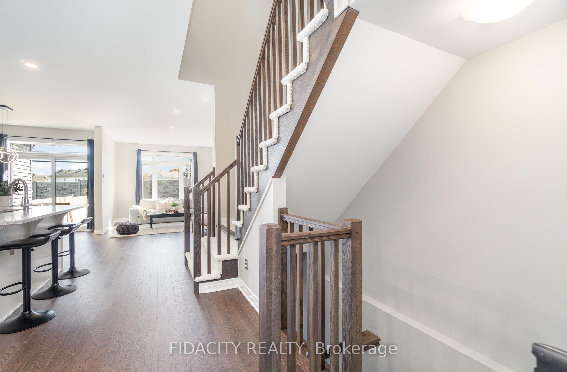 Photo 18 of 508 Bulat Court, Ottawa, Stittsville (North) — HOMEH