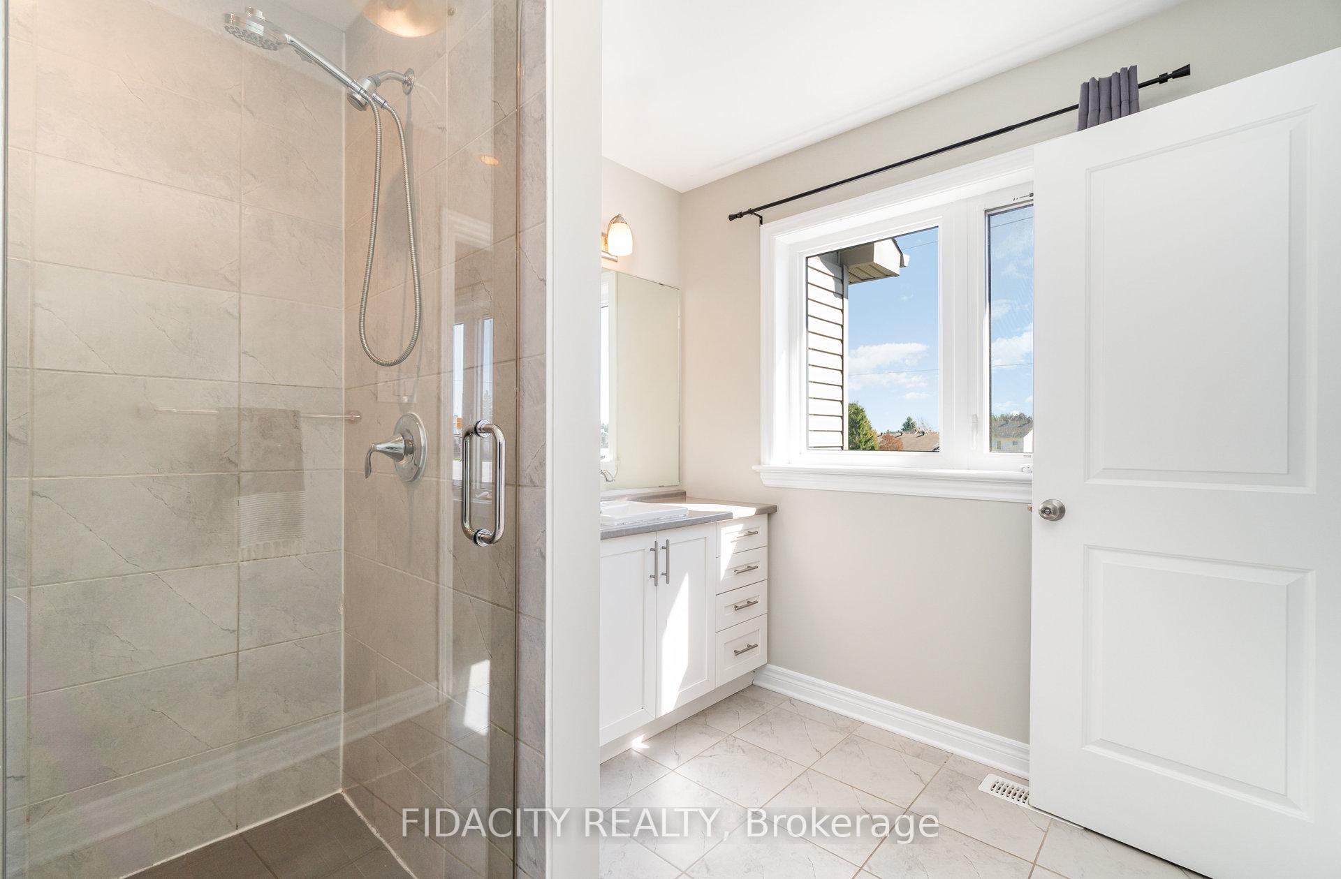 Photo 23 of 508 Bulat Court, Ottawa, Stittsville (North) — HOMEH