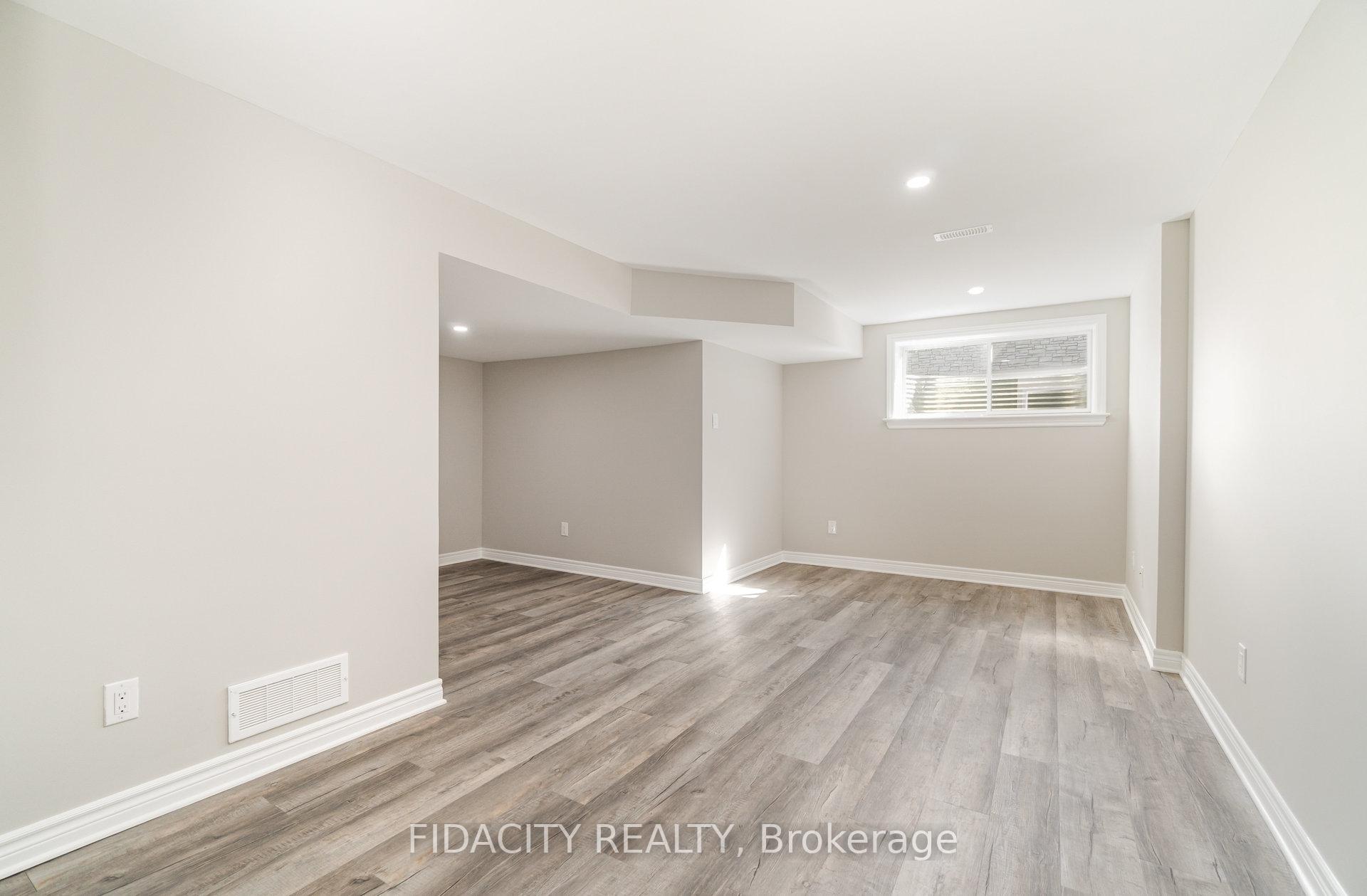 Photo 31 of 508 Bulat Court, Ottawa, Stittsville (North) — HOMEH