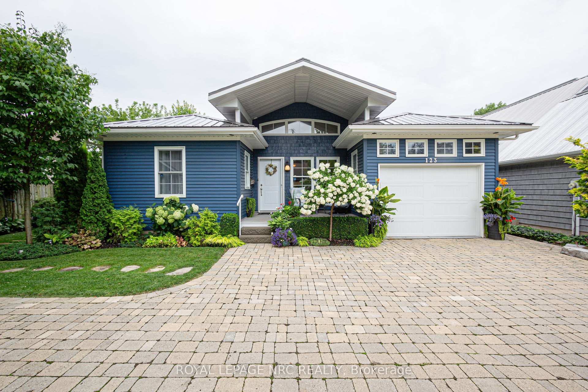 Photo 1 of 123 Arthur Street, St. Catharines, Lakeshore — HOMEH