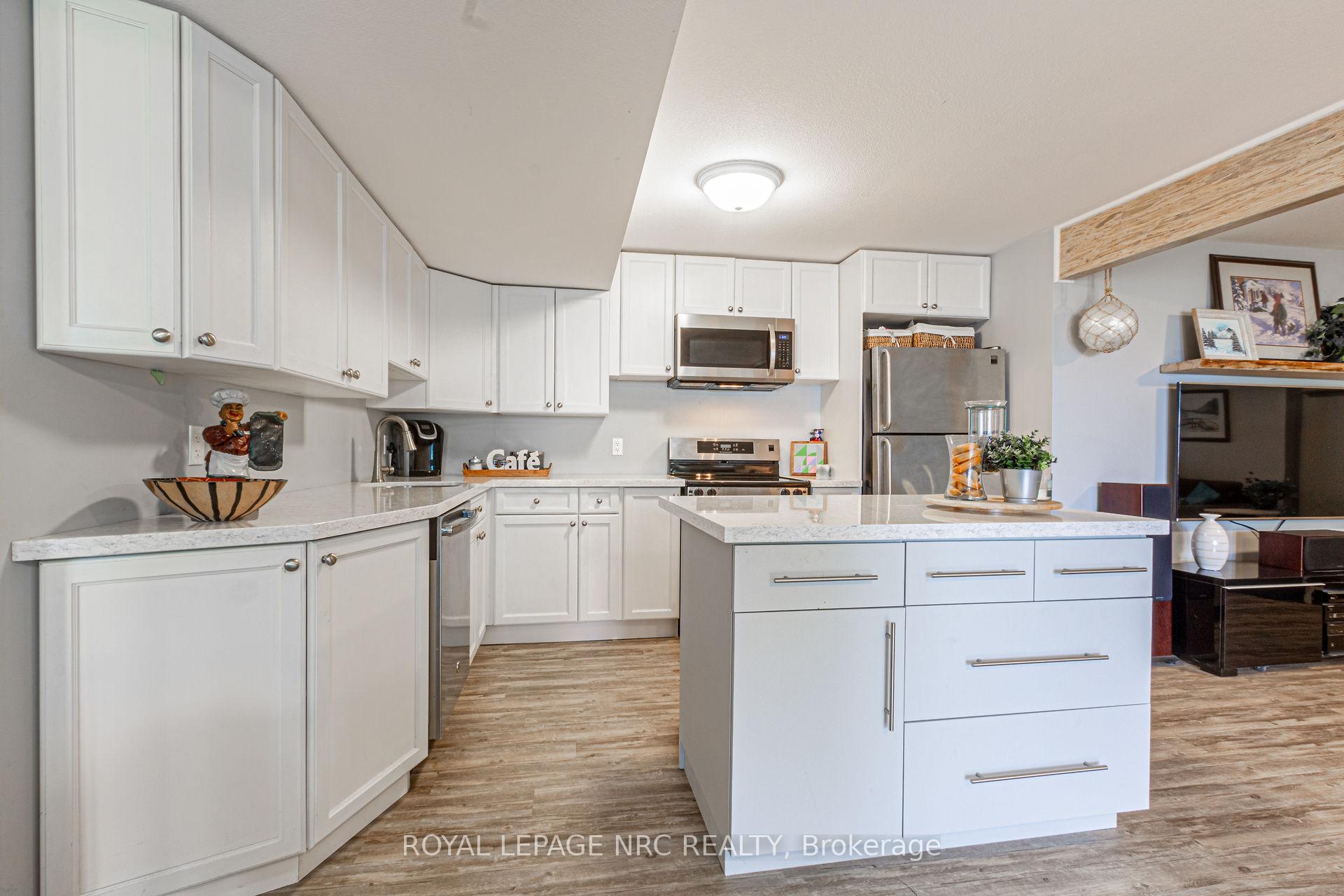 Photo 22 of 123 Arthur Street, St. Catharines, Lakeshore — HOMEH