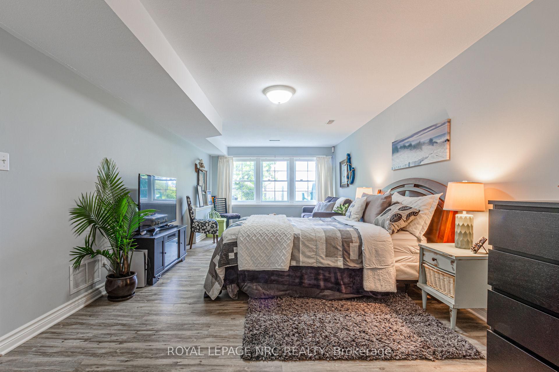 Photo 24 of 123 Arthur Street, St. Catharines, Lakeshore — HOMEH