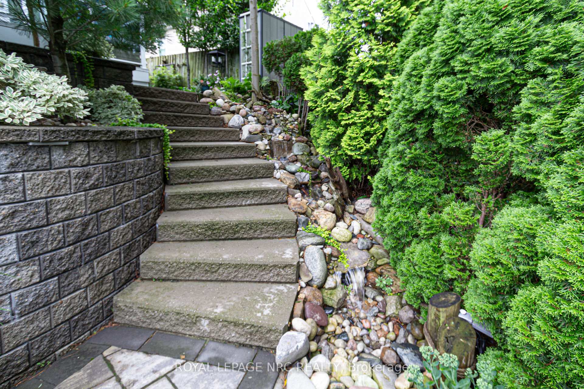 Photo 34 of 123 Arthur Street, St. Catharines, Lakeshore — HOMEH