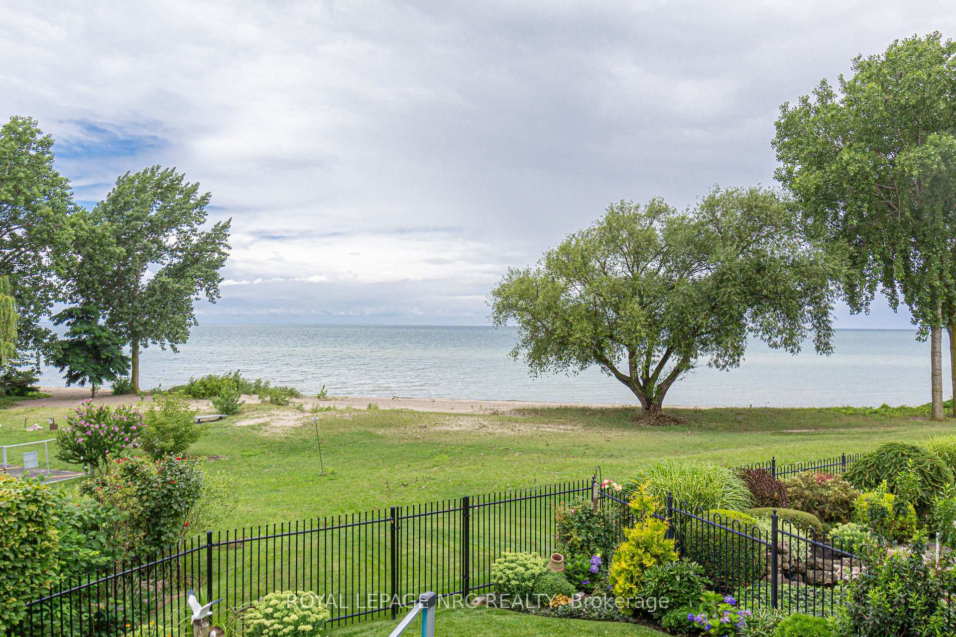 Photo 43 of 123 Arthur Street, St. Catharines, Lakeshore — HOMEH