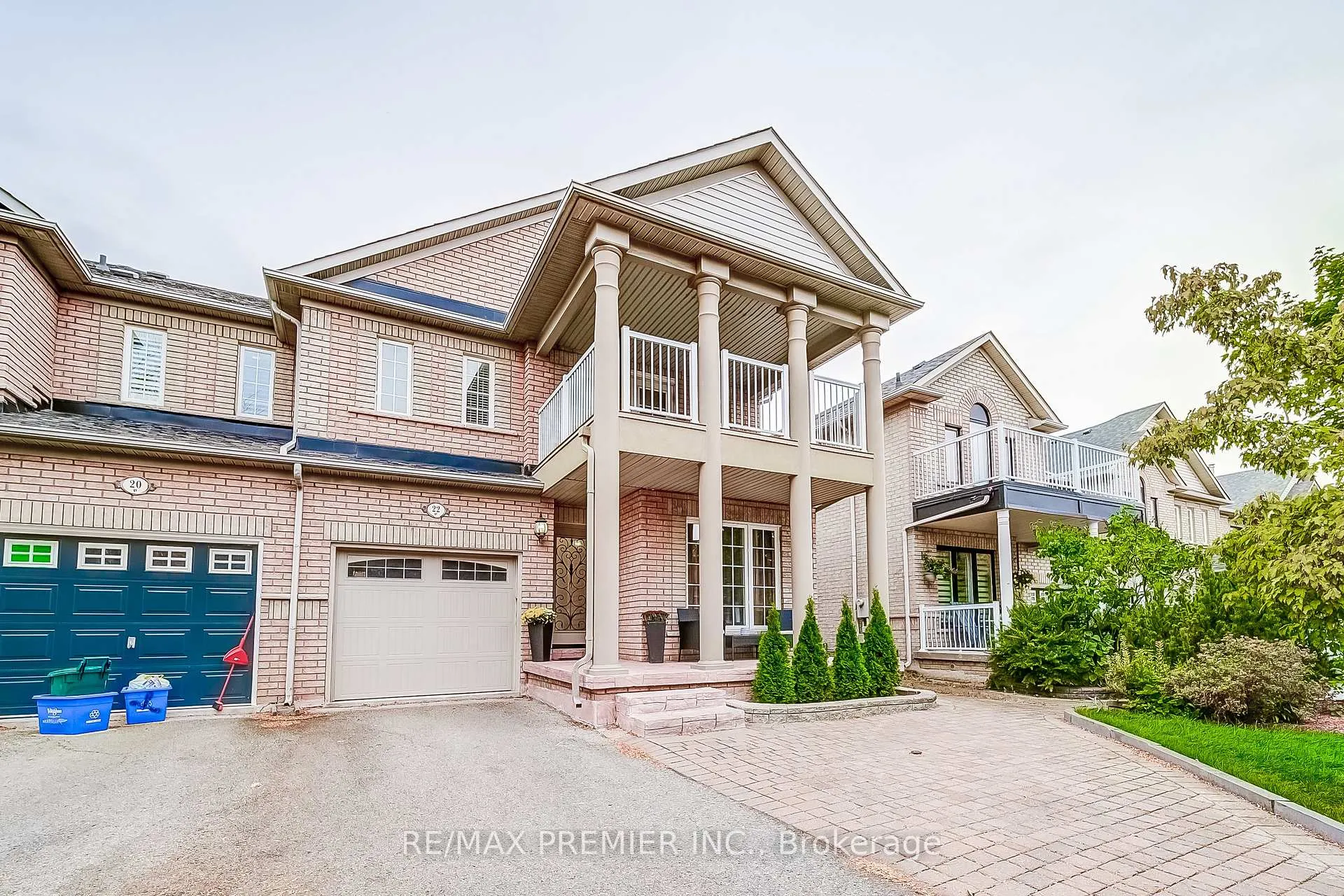 Photo 2 of 22 Canvasback Drive, Vaughan, Vellore Village — HOMEH
