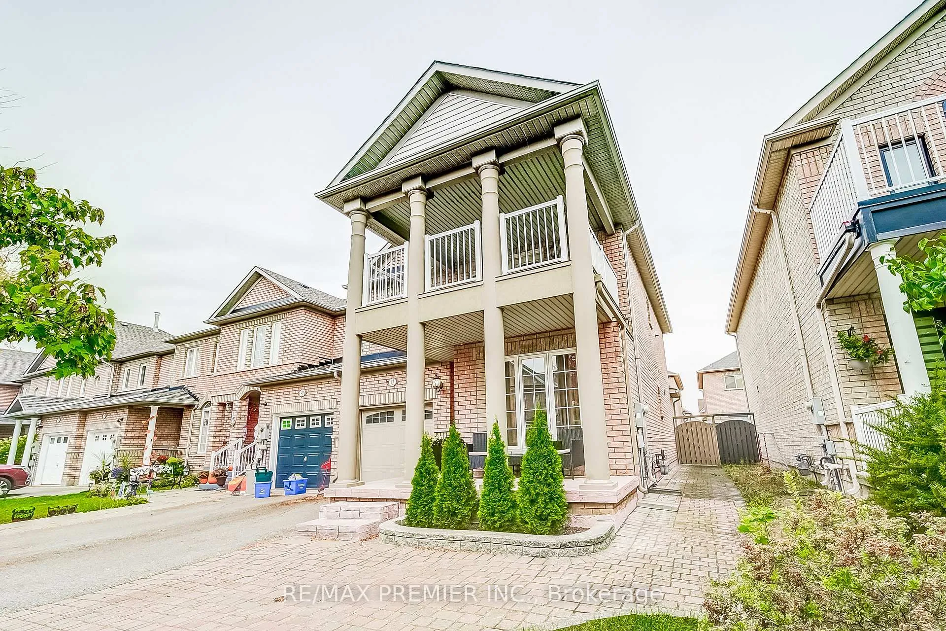 Photo 3 of 22 Canvasback Drive, Vaughan, Vellore Village — HOMEH