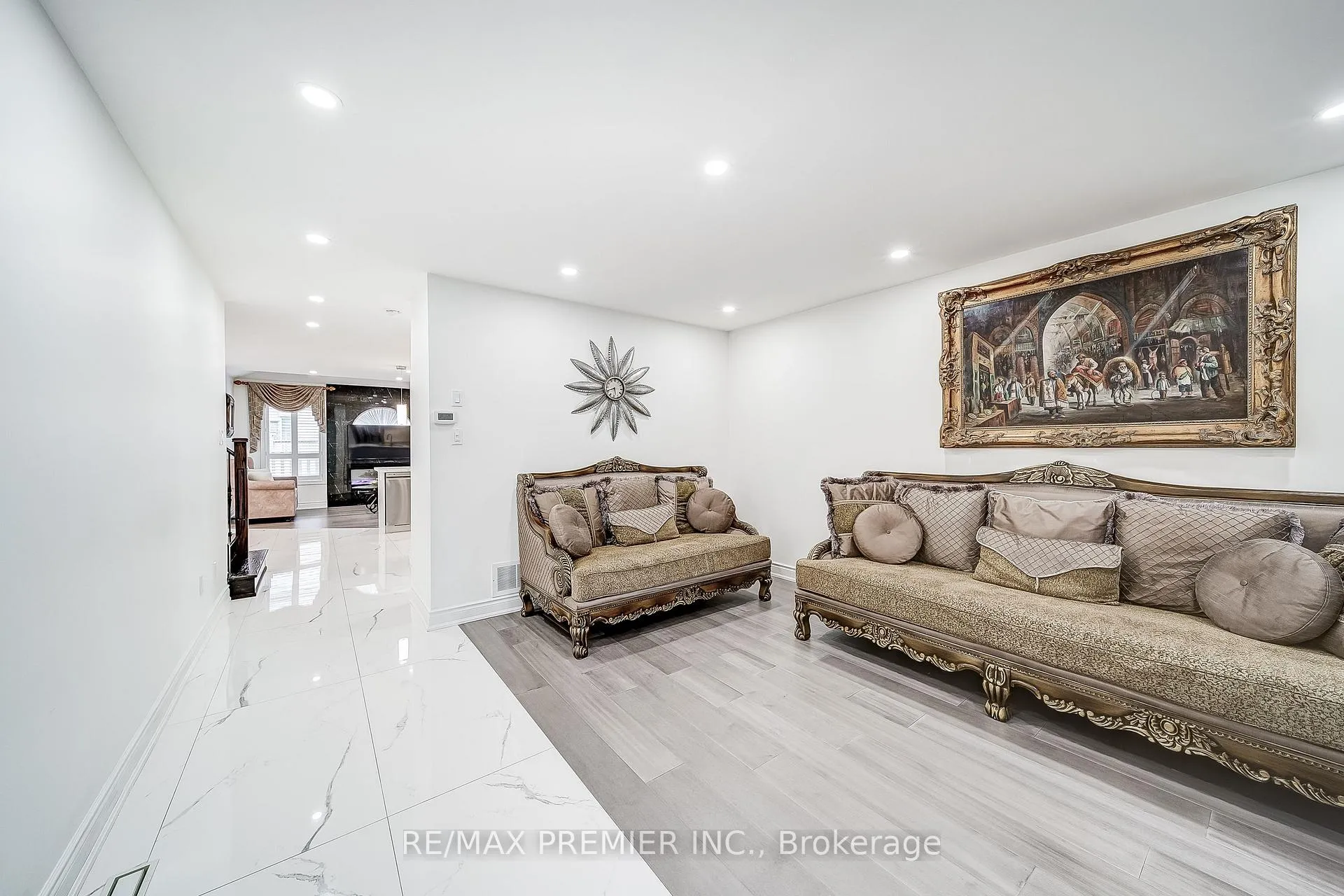 Photo 8 of 22 Canvasback Drive, Vaughan, Vellore Village — HOMEH