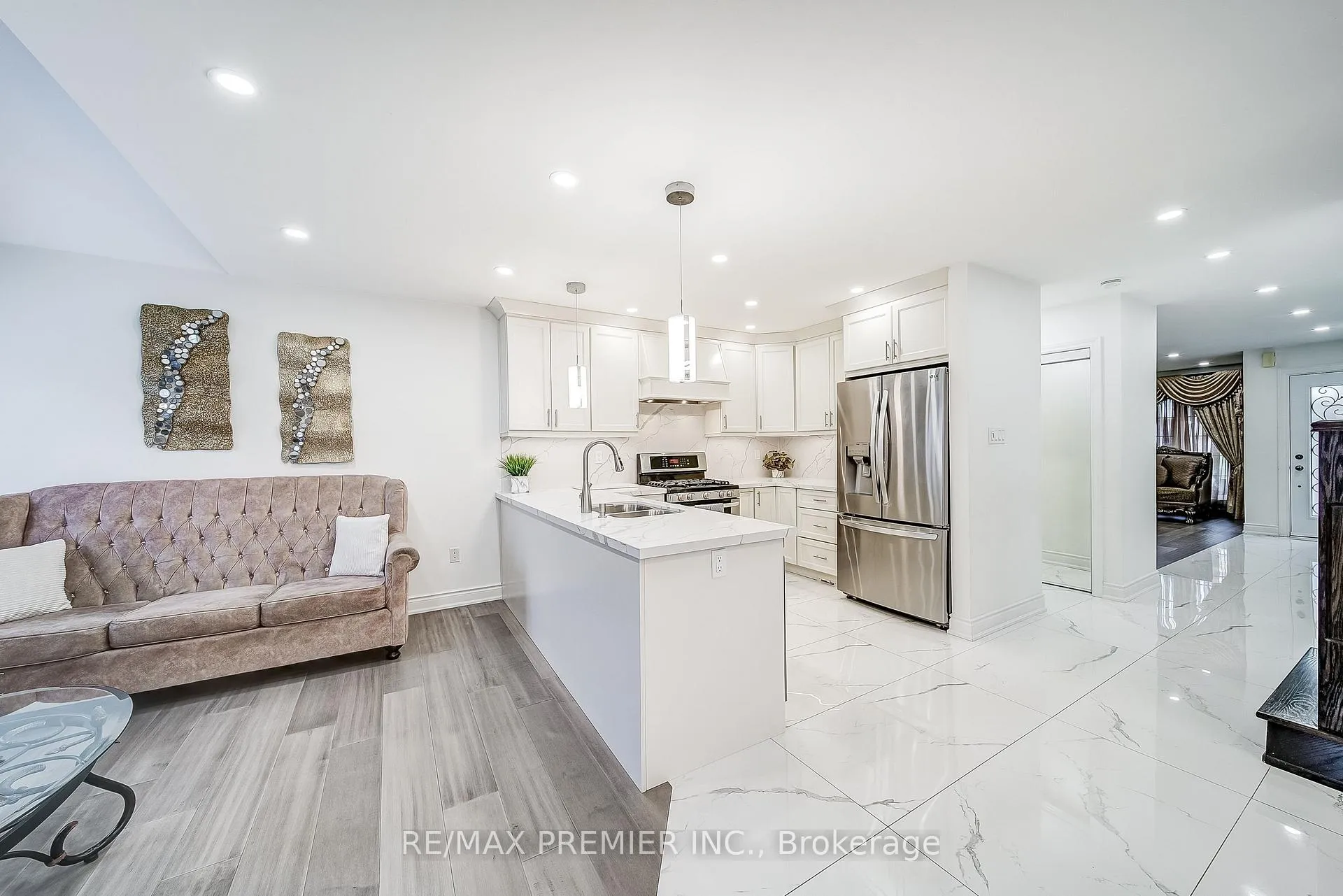 Photo 14 of 22 Canvasback Drive, Vaughan, Vellore Village — HOMEH