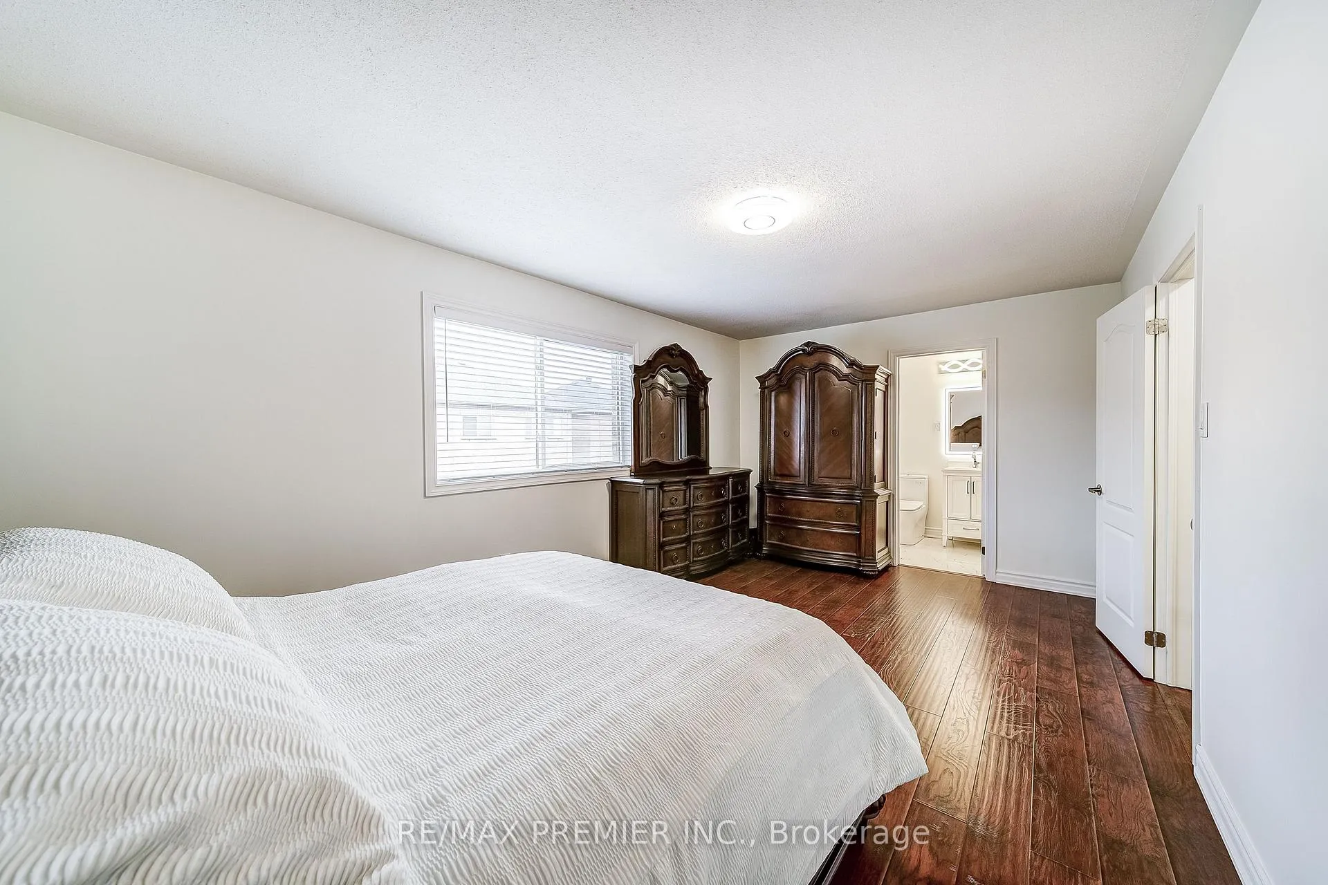 Photo 23 of 22 Canvasback Drive, Vaughan, Vellore Village — HOMEH