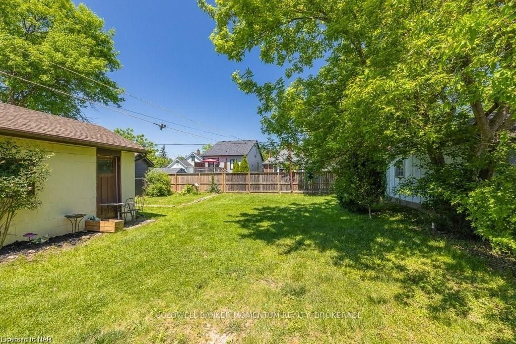 Photo 33 of 3 Ivy Avenue, St. Catharines, Secord Woods — HOMEH