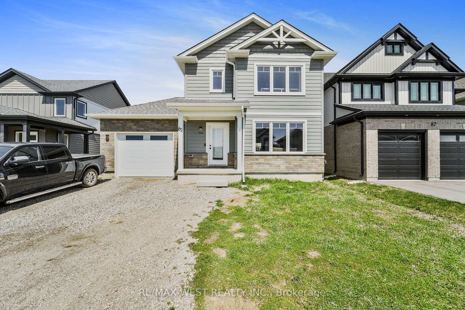 Front of 85 Acorn Trail