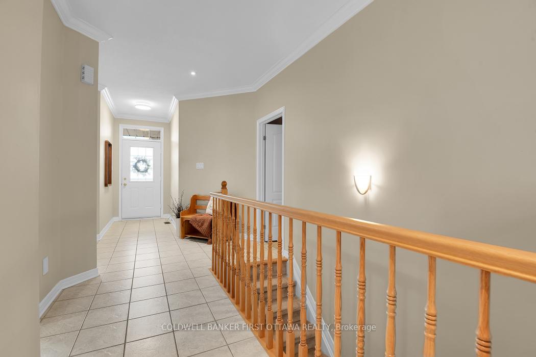Photo 7 of 39 Sable Run Drive, Ottawa, Stittsville (Central) — HOMEH