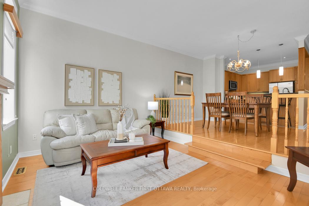 Photo 10 of 39 Sable Run Drive, Ottawa, Stittsville (Central) — HOMEH