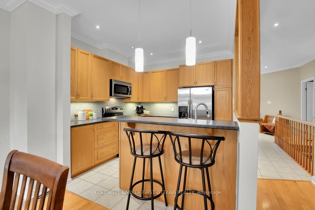 Photo 13 of 39 Sable Run Drive, Ottawa, Stittsville (Central) — HOMEH