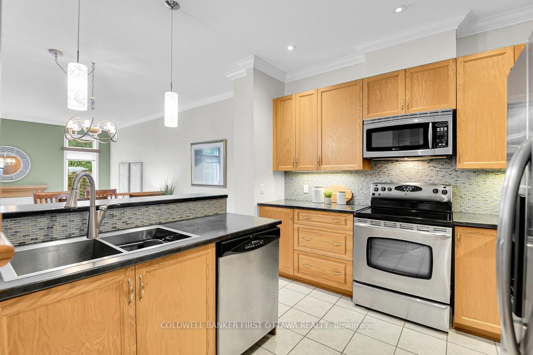 Photo 14 of 39 Sable Run Drive, Ottawa, Stittsville (Central) — HOMEH