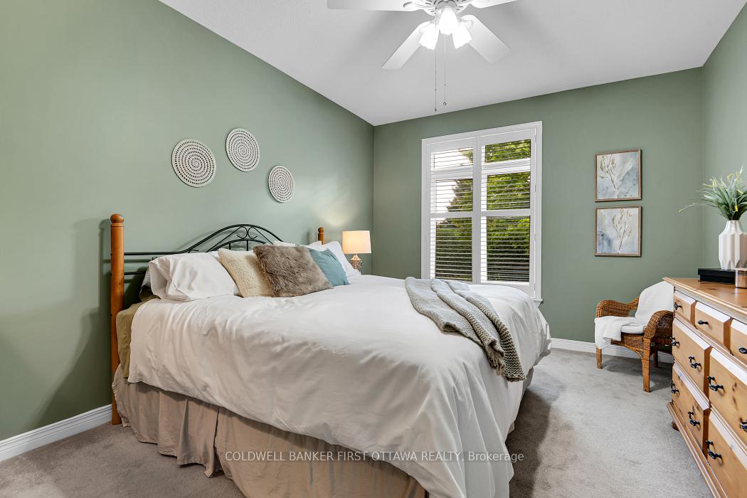 Photo 18 of 39 Sable Run Drive, Ottawa, Stittsville (Central) — HOMEH