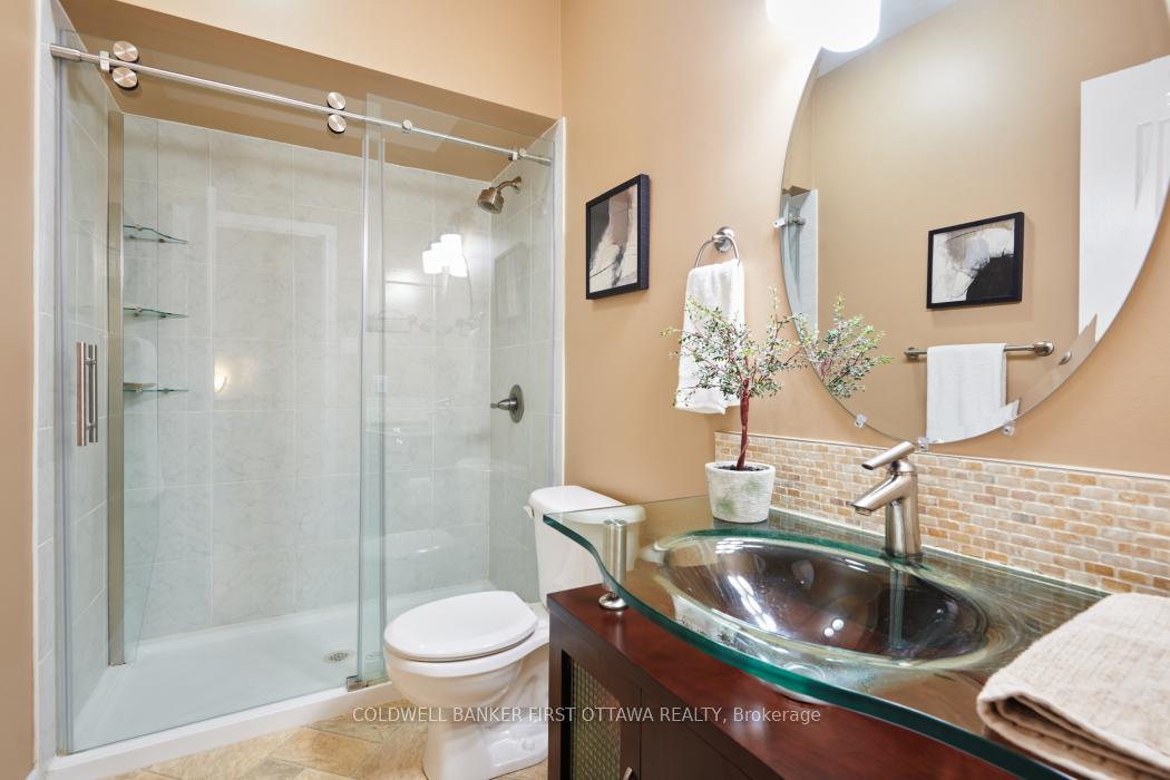 Photo 24 of 39 Sable Run Drive, Ottawa, Stittsville (Central) — HOMEH