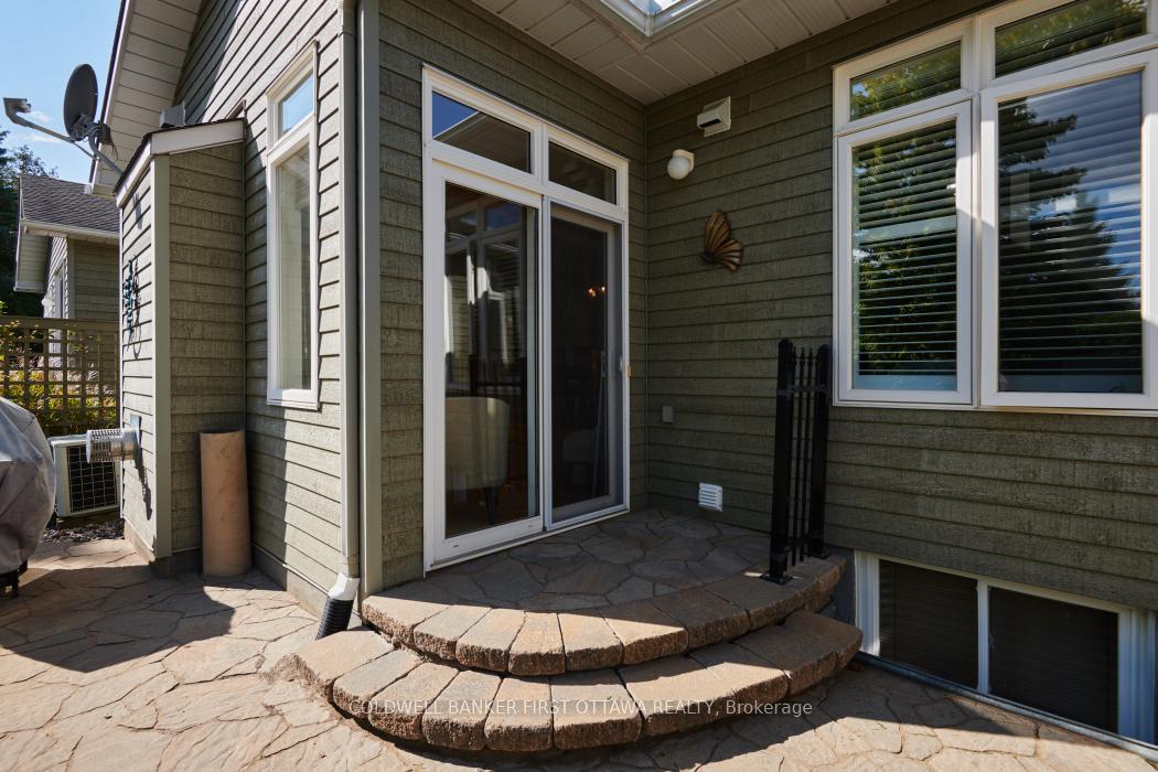 Photo 31 of 39 Sable Run Drive, Ottawa, Stittsville (Central) — HOMEH