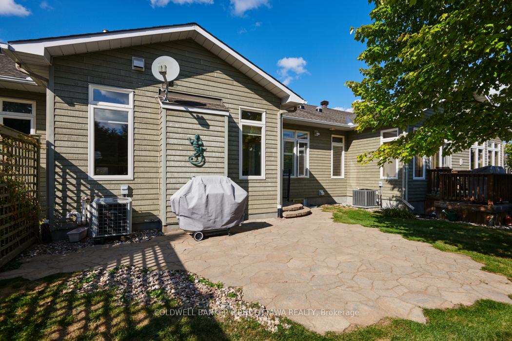 Photo 32 of 39 Sable Run Drive, Ottawa, Stittsville (Central) — HOMEH