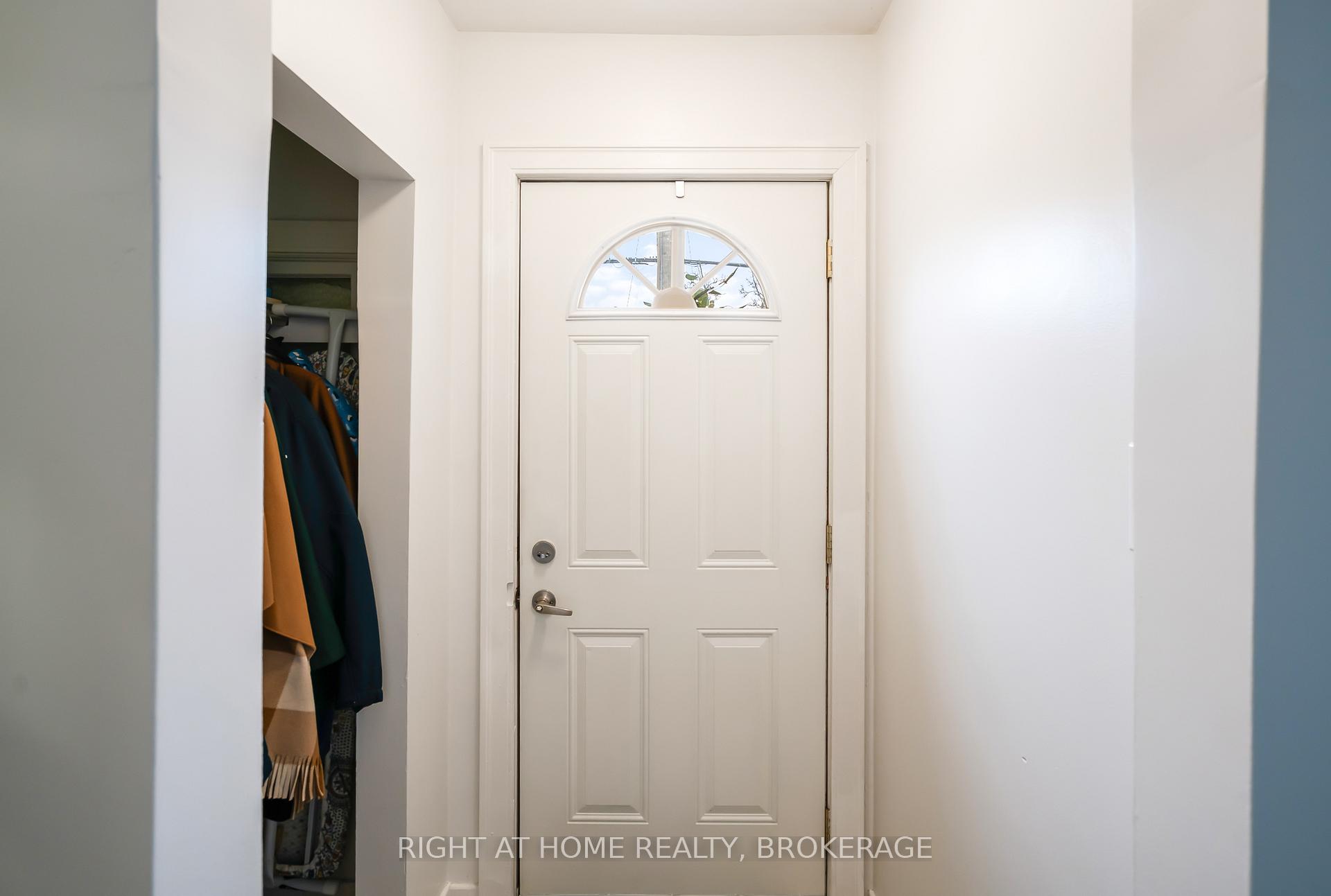 Photo 5 of 490 Geneva Street, St. Catharines, Vine/Linwell — HOMEH