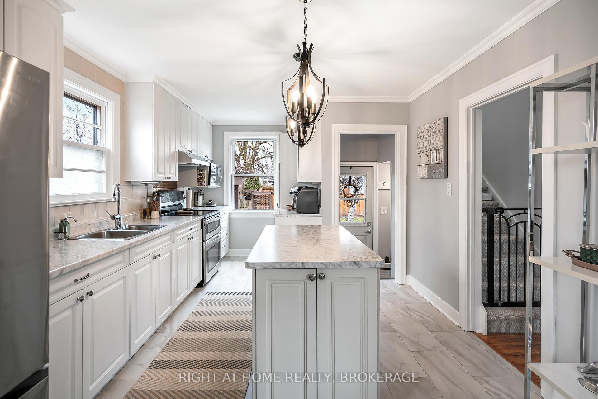 Photo 6 of 490 Geneva Street, St. Catharines, Vine/Linwell — HOMEH