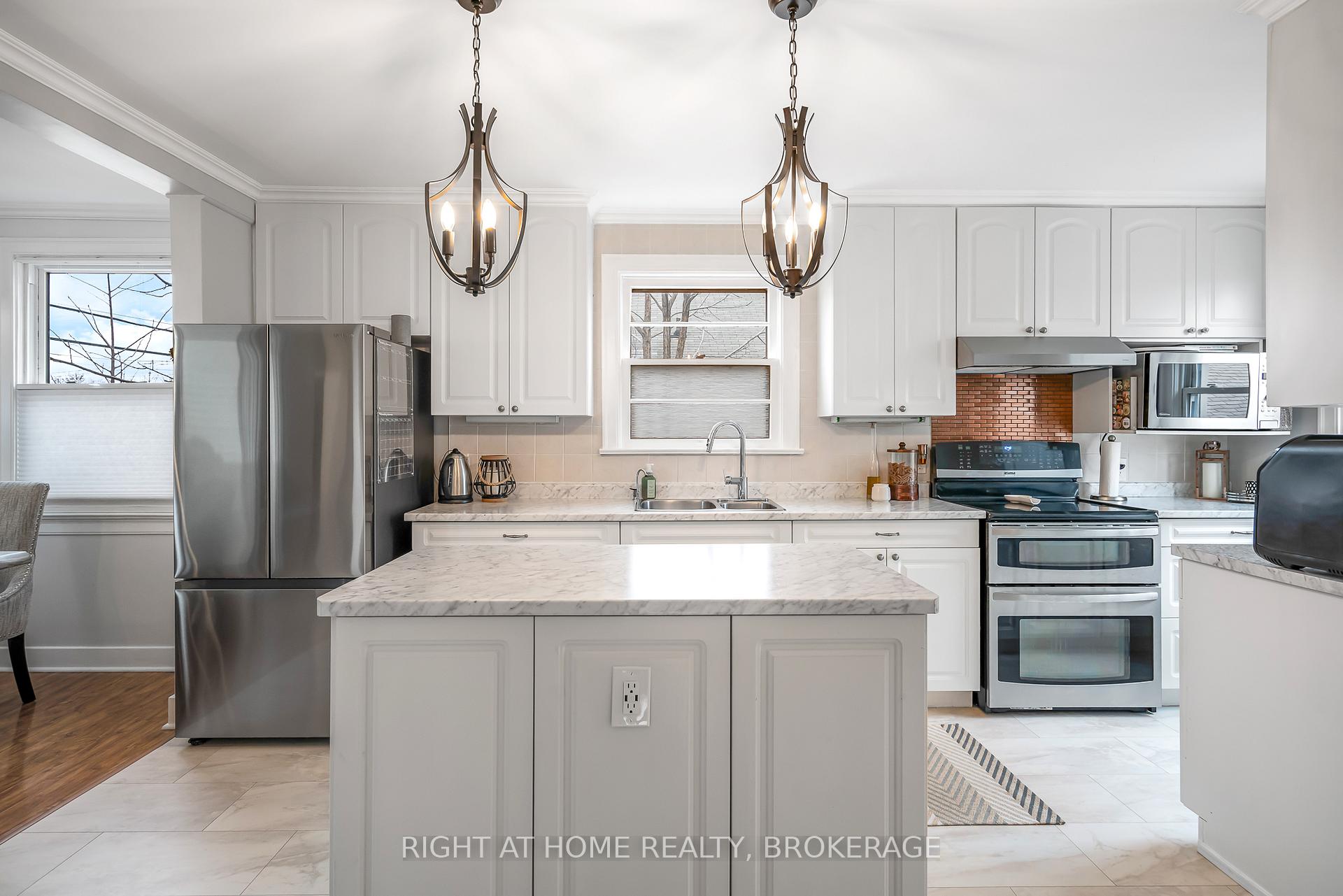 Photo 9 of 490 Geneva Street, St. Catharines, Vine/Linwell — HOMEH