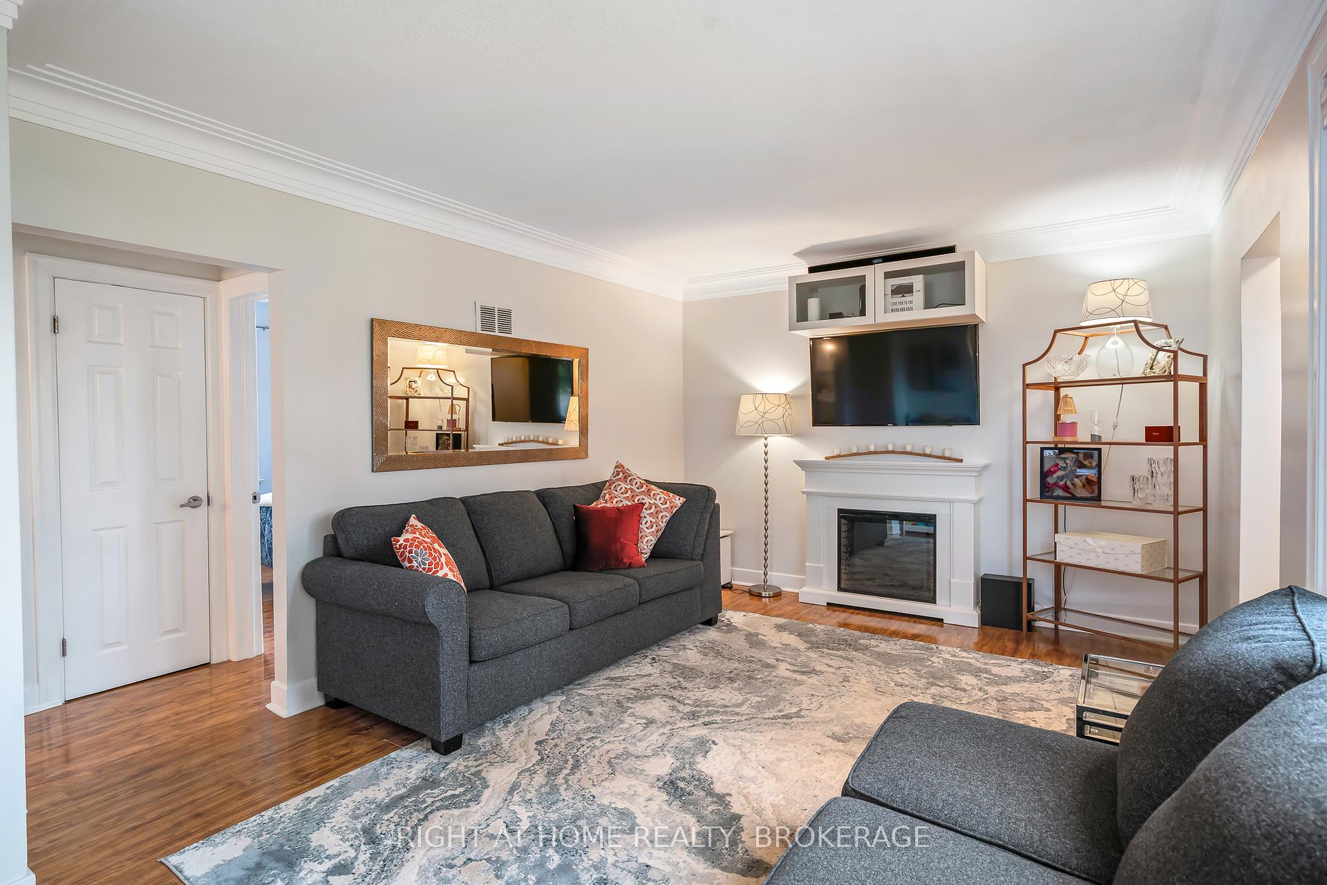 Photo 14 of 490 Geneva Street, St. Catharines, Vine/Linwell — HOMEH