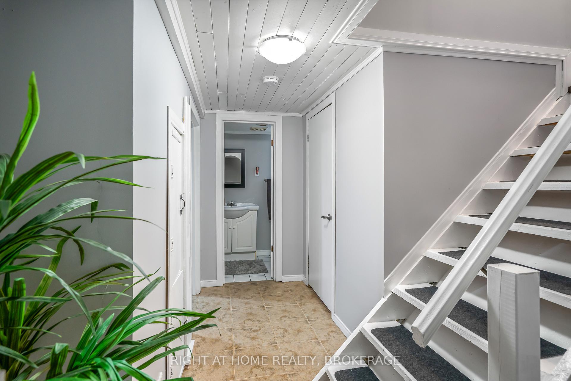 Photo 29 of 490 Geneva Street, St. Catharines, Vine/Linwell — HOMEH