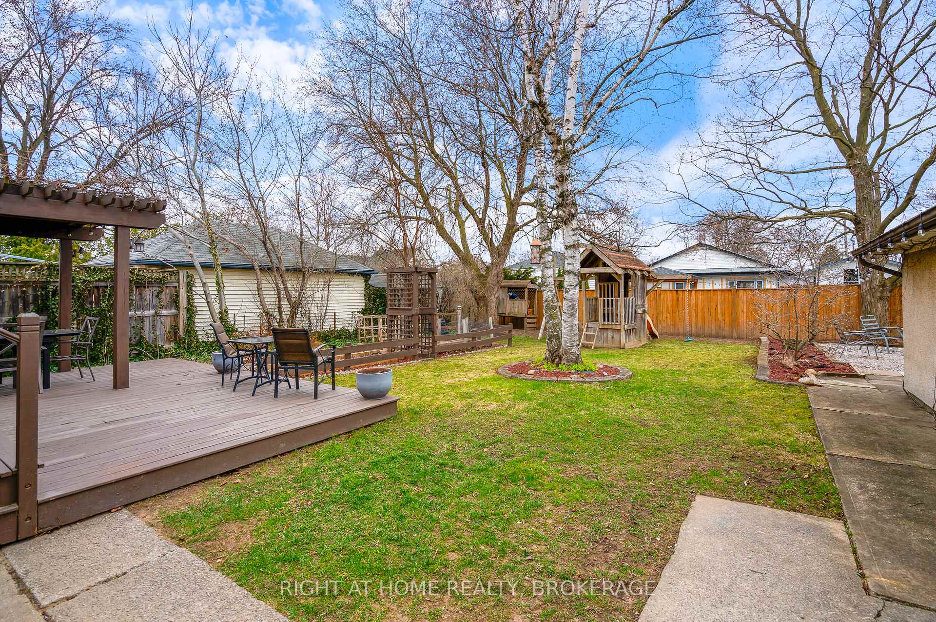 Photo 34 of 490 Geneva Street, St. Catharines, Vine/Linwell — HOMEH