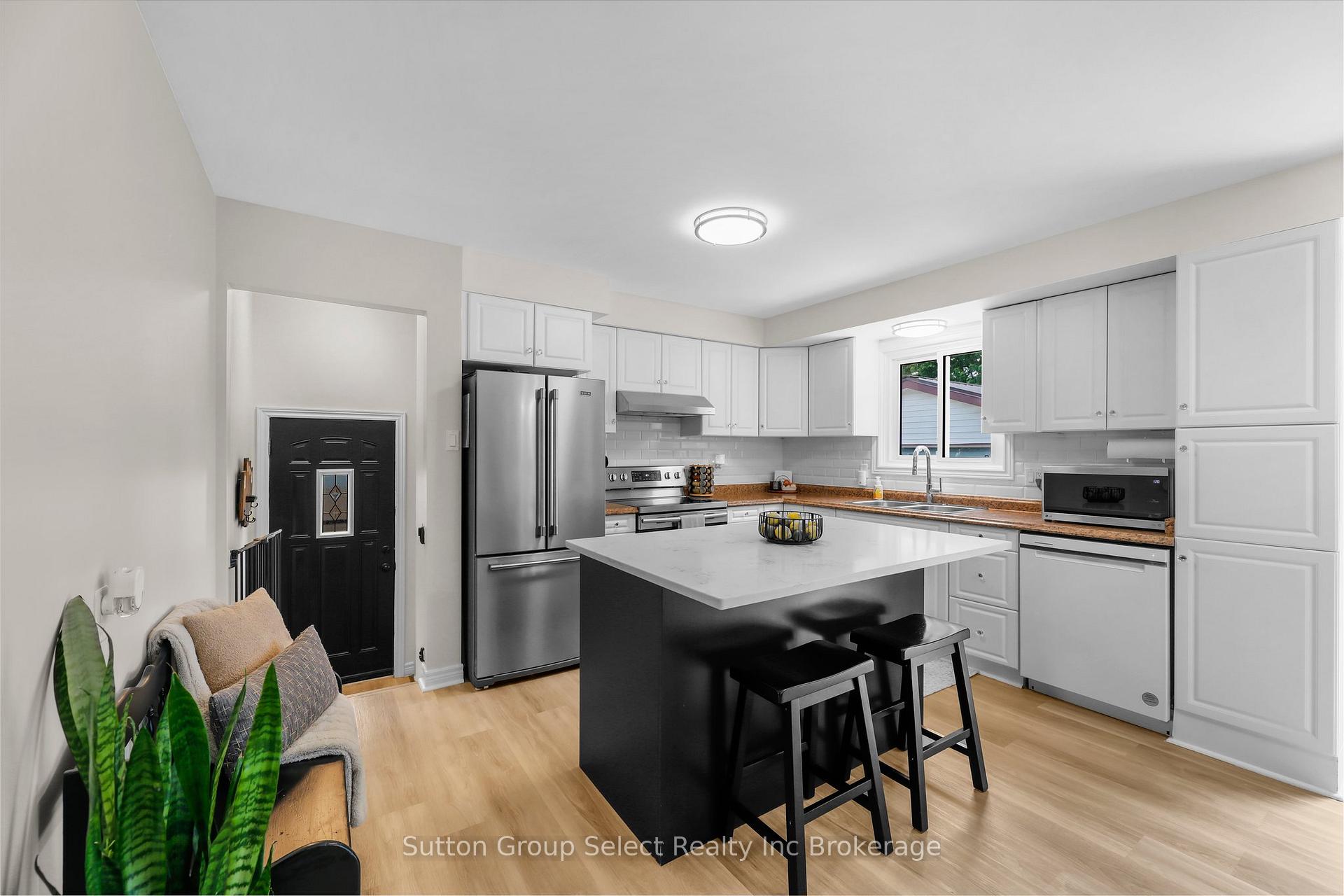 Photo 9 of 25 Laurier Road, St. Thomas — HOMEH