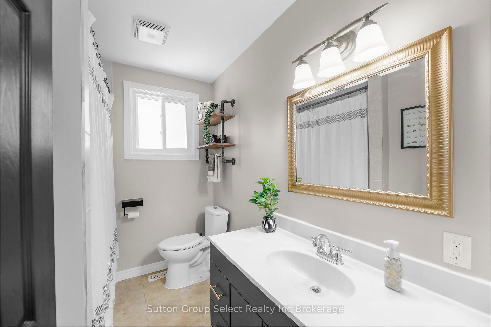 Photo 18 of 25 Laurier Road, St. Thomas — HOMEH
